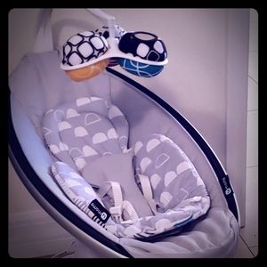 4moms mamaRoo